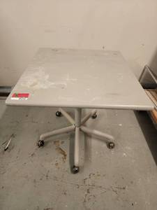 lot 49241 image: 30 x 28 Table on Casters