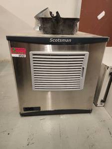 lot 49242 image: Scotsman Air Cooled Ice Machine Model C0522MA-1E