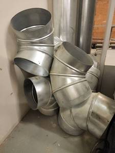 lot 49243 image: Lot of Ducting (elbows and (2) 5ft Pieces