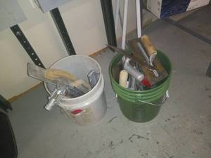 lot 49367 image: Large Lot of Flooring Trowels