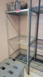 lot 40570 image: 3-Tier Metal Rack
