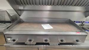lot 40591 image: 5ft Commerical Vulcan Countertop Griddle Model HEG60E