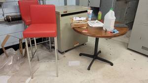 lot 22578 image: Table and Chairs