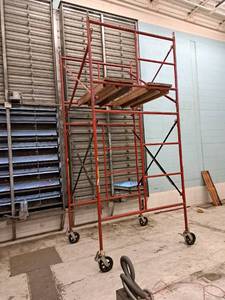 lot 49394 image: 62 x 49 x 136 Scaffle