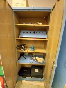 lot 40146 image: Contents of Shelf