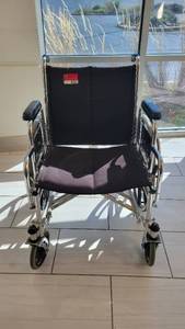 lot 45004 image: Merits Wheelchair