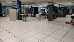 lot 45022 image: 60ft of Electrical RAISED Floor System&nbsp