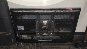 lot 45094 image: Samsung LN40C530 40IN LCD TV&nbsp