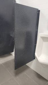 lot 45103 image: Bathroom Divider