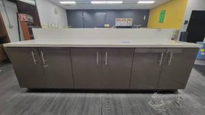 lot 22629 image: Gray Cabinetry