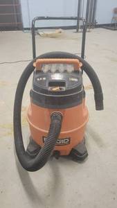 lot 37160 image: Ridgid Wet Shop Vac 16 Gallon 6.5Hp