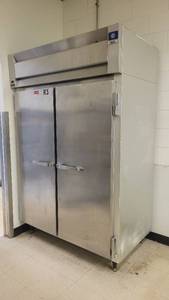 lot 44549 image: Commercial Two-Door Refrigerator Mccall 4-4045