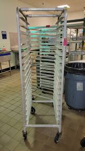lot 44567 image: Don Aluminum Sheet Pan Rack