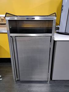 lot 44526 image: Lakeside Stainless Trash Bin