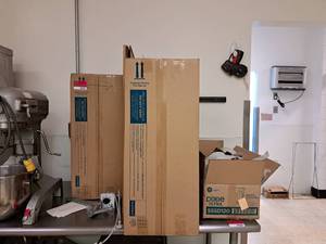 lot 44561 image: Lot of Dispensers in Box