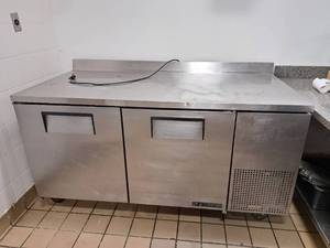 lot 44571 image: True Stainless Steel Fridge - Model TWT-67