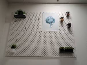 lot 44572 image: Plastic White Peg Boards