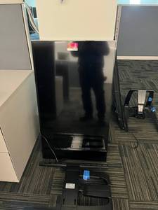 lot 22698 image: 48in Samsung Color Display Signage