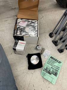 lot 6 image: wiseco forged piston kit 1985-86 Suzuki 250r