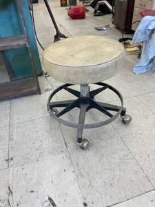 lot 17 image: short vintage stool