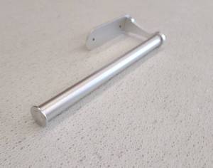 lot 46719 image: Paper Towel Holder, Silver