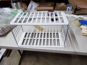 lot 1704 image: Small Rack
