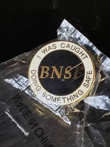 lot 1706 image: BNSF Lapel pin factory sealed