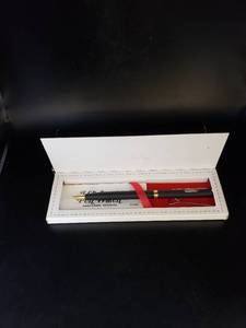 lot 1711 image: LCD Quartz Pen Watch NIB