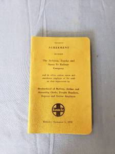 lot 1817 image: 1972 Santa Fe agreement between railroads book
