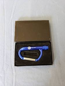 lot 1827 image: BNSF Keychain wlight in original box