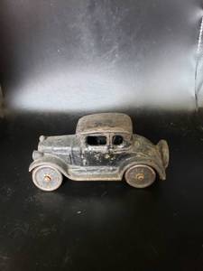 lot 1840 image: old cast iron car