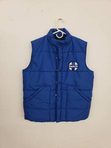 lot 1910 image: Santa Fe vest looks to be LXL