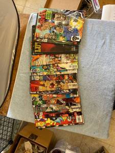 lot 3008 image: 18- 1990s comics