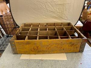 lot 3010 image: vintage coke create