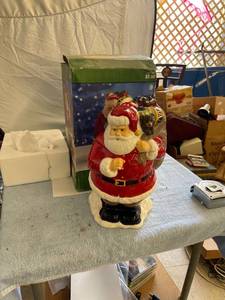 lot 3011 image: Santa cookie jar