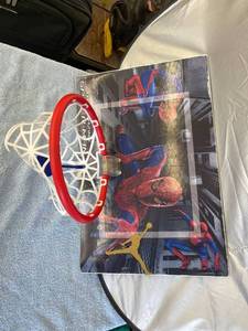 lot 3034 image: working Spider-Man basket ball hoop
