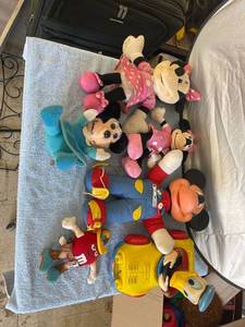 lot 3036 image: vintage toys