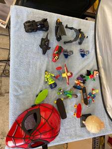 lot 3042 image: toy lot