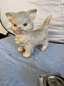 lot 3045 image: 1960 Edward Mobley arrow rubber cat working eyes & squeaker