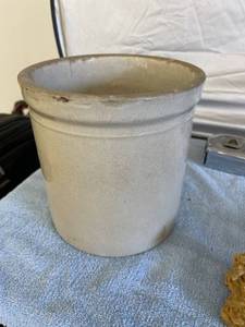 lot 3052 image: crock jug