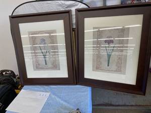 lot 3057 image: 2 flower pictures
