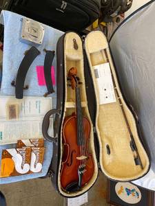 lot 3061 image: Hermann Beyer E2012 violin