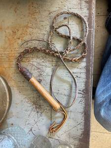 lot 3082 image: vintage 6 foot bull whip
