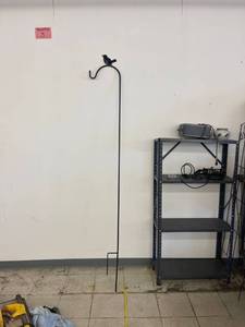 lot 3096 image: bird Shepherd hook 6 foot