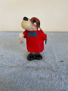 lot 3122 image: WORKING vintage wind up dog