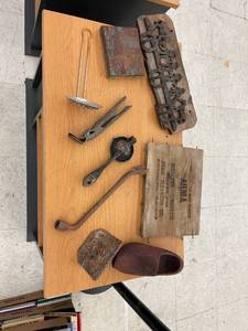 lot 3165 image: lot of wood & metal