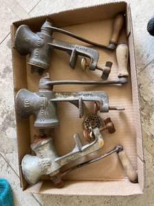 lot 3167 image: lot of meat grinders