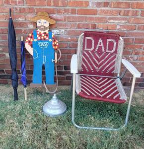 lot 5021 image: Folding Chair (Needs New Pin) See Pics - Wooden Dad Sprinkler - Umbrellas