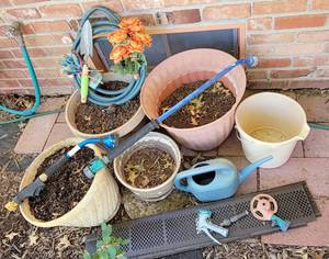 lot 5031 image: Pots - Sprayers and Devor and Leaf Guard