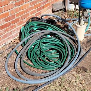 lot 5034 image: Garden Hoses - Heavy and Light Duty